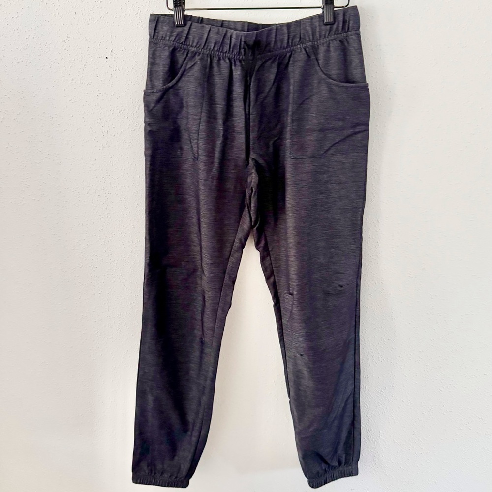 OISELLE Grey Pull On Luxe Fabric Running Joggers Women's Size Small 4 Athleisure